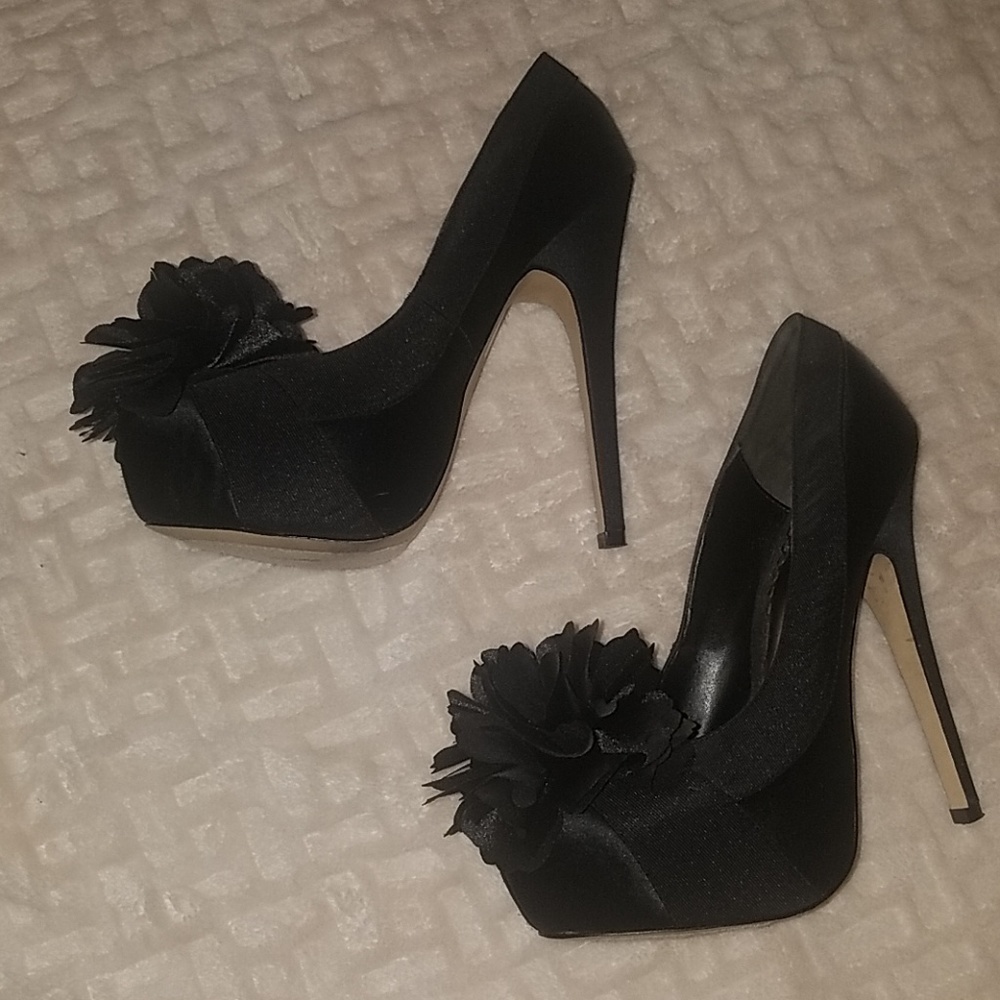 BEBE black satin heels with floral detail - Picture 2 of 6